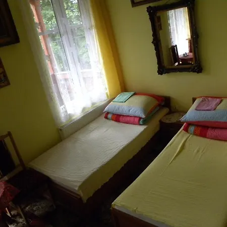 Admiral Bed & Breakfast 3*