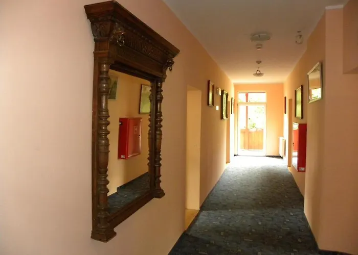 Bed & Breakfast Admiral 3*